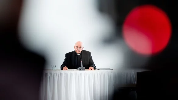 - &copy; Guido Kirchner/dpa