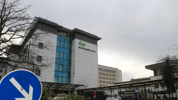 Falscher Doktortitel? Das Klinikum Lippe hat sich von einem leitenden Mitarbeiter getrennt. - © Martin Hostert