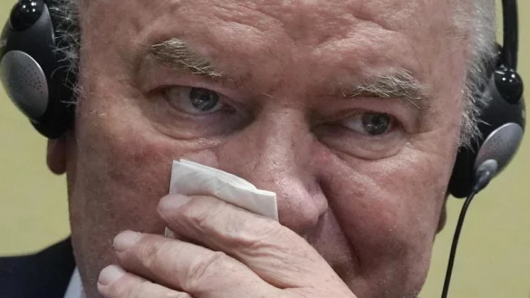 Ratko Mladic - &copy; Foto: Peter Dejong/AP/dpa