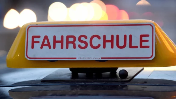 Fahrschule - &copy; Foto: Holger Hollemann
