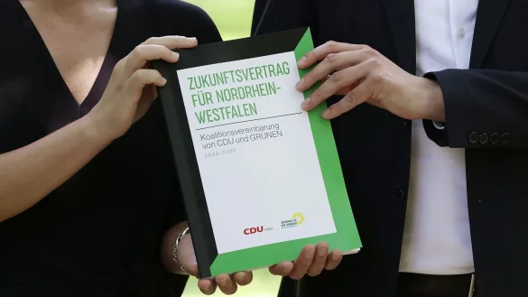 - © David Young/dpa