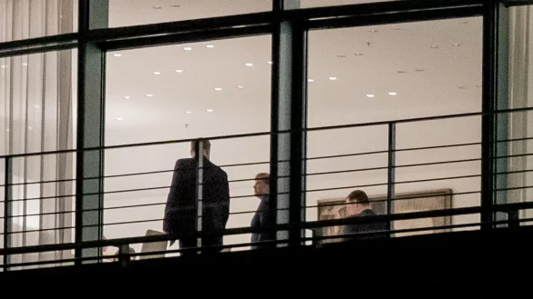 Verhandlungen - &copy; Foto: Christoph Soeder/dpa