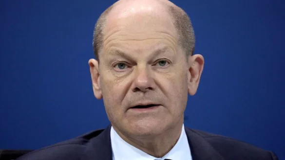 - &copy; Michael Sohn/POOL AP/dpa