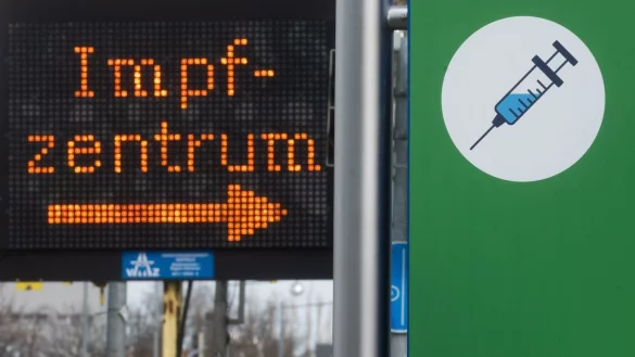 Corona-Impfung - &copy; Foto: Julian Stratenschulte/dpa