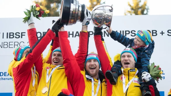 Siegerehrung - &copy; Foto: Sebastian Kahnert/dpa-Zentralbild/dpa