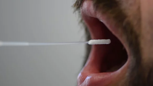 Corona-Testcenter - &copy; Foto: Swen Pf&ouml;rtner/dpa