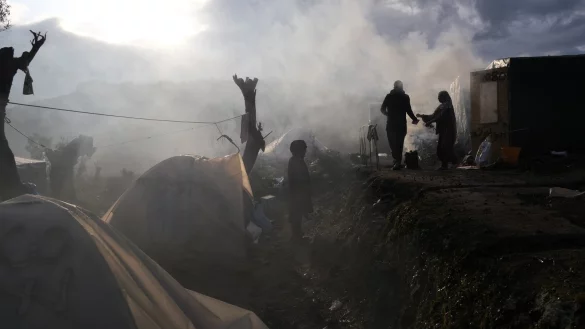 Migranten in Griechenland - &copy; Foto: Aggelos Barai/AP/dpa