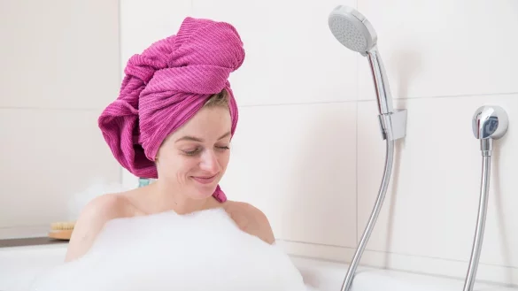 Noten f&uuml;r Badezus&auml;tze - &copy; Foto: Christin Klose/dpa-tmn