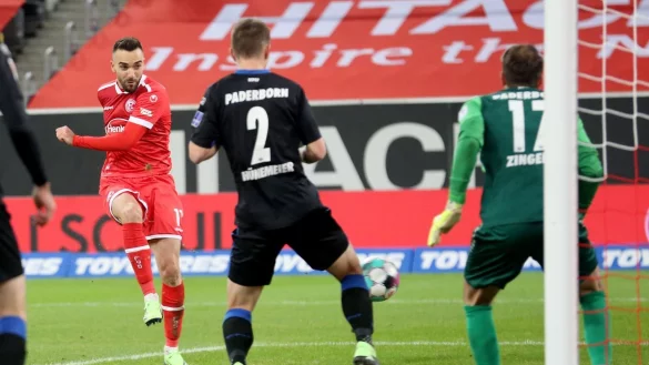 Fortuna D&uuml;sseldorf - SC Paderborn 07 - &copy; Foto: Roland Weihrauch/dpa
