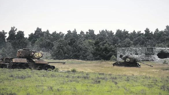 Alte Panzer und Bunker dienen den Soldaten als Zielobjekte f&uuml;r &Uuml;bungen - &copy; Marc K&ouml;ppelmann