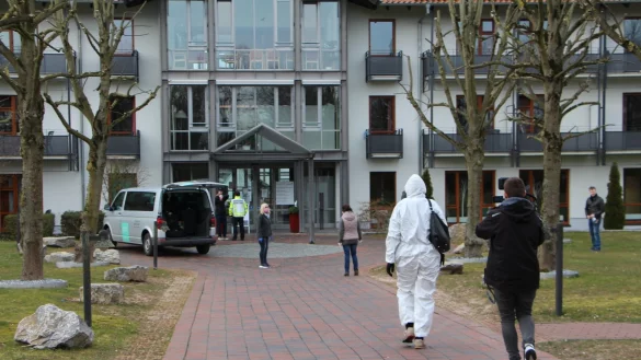 Die Mediclin-Rose-Klinik in Horn-Bad Meinberg wurde am Wochenende vollständig geräumt. - © Astrid Sewing