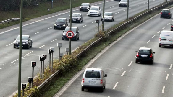 - &copy; Wolfgang Rudolf