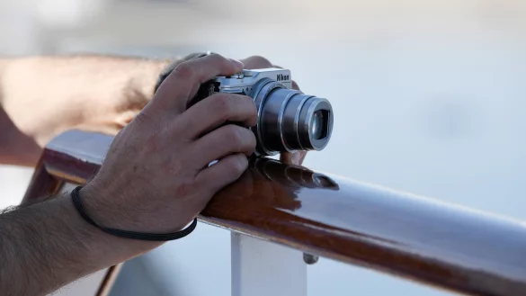 Fotografieren im Urlaub - &copy; Foto: Andrea Warnecke/dpa-tmn/dpa