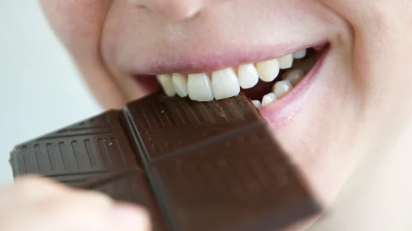 Schokolade ist f&uuml;r viele eine s&uuml;&szlig;e Verf&uuml;hrung - &copy; Foto: Franziska Gabbert/dpa-tmn