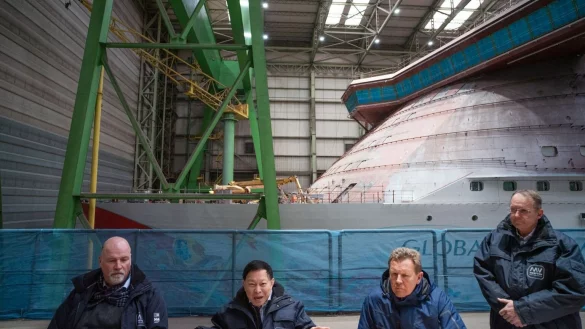 MV Werften - &copy; Foto: Frank Hormann/dpa-Zentralbild/dpa