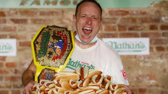 Hotdog-Wettessen in New York - &copy; Foto: John Minchillo/AP/dpa