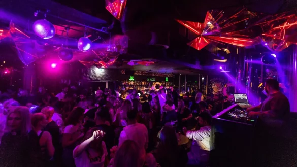 Clubs und Diskotheken &ouml;ffnen wieder - &copy; Foto: Philipp von Ditfurth/dpa/Symbolbild