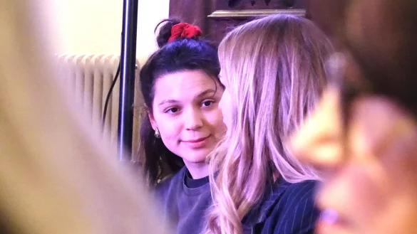 Fünf Wortakrobaten rissen das Publikum im Literaturbüro in ihren Bann. - © Axel Bürger