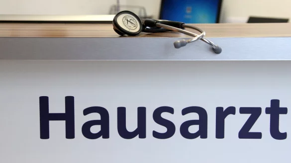 Eine weitere lippische Hausarztpraxis schlie&szlig;t, diesmal in Blomberg. Die &uuml;brigen Arztpraxen nehmen allerdings keine neuen Patienten mehr auf. - &copy; picture alliance/dpa