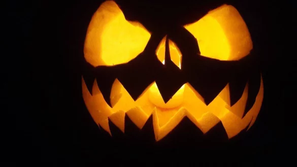 LZ-Volontärin Kirsten Fuhrmann hat diesen gruseligen Kerl geschnitzt. - © Kirsten Fuhrmann