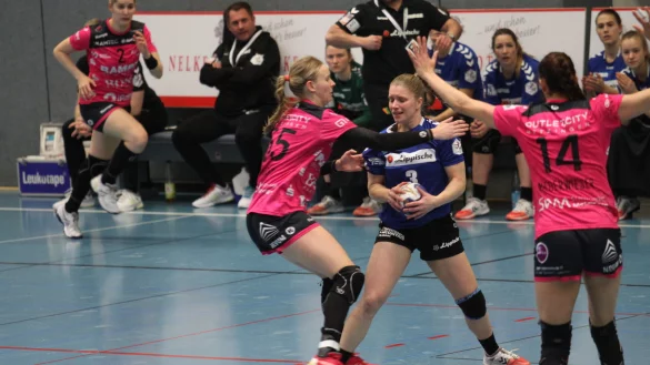 - &copy; Dietmar Welle