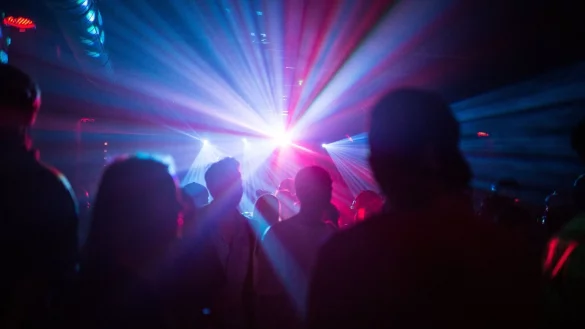 Club-Szene - &copy; Foto: Sophia Kembowski/dpa