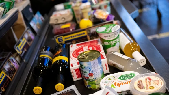 Den Wocheneinkauf zu planen – oft eine lästige Aufgabe. Helfen Chatbots? - © Sven Hoppe/dpa