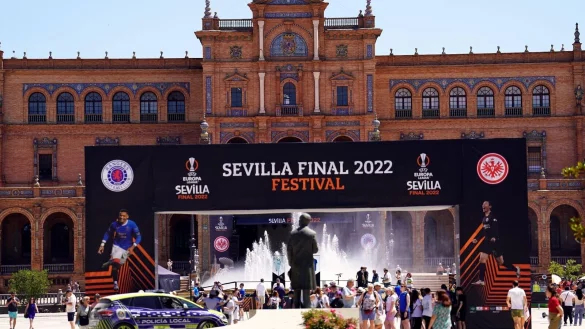 - &copy; Adam Davy/PA Wire/dpa