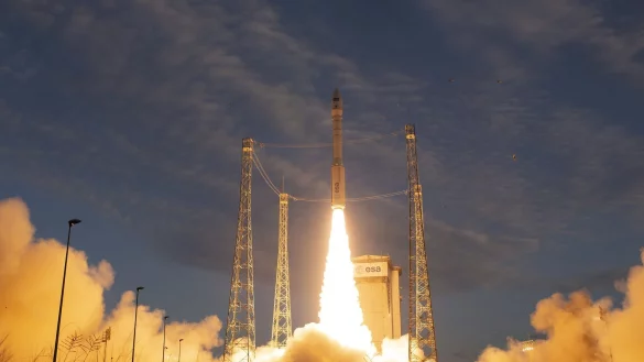 Start einer Vega-Tr&auml;gerrakete - &copy; Foto: Stephane Corvaja/ESA/dpa/Archivbild