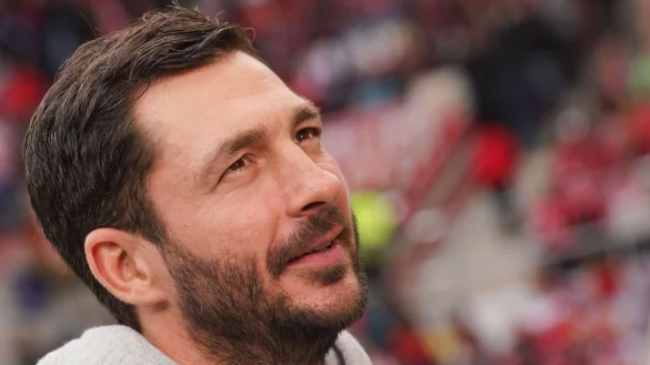 - &copy; Frank Rumpenhorst/dpa