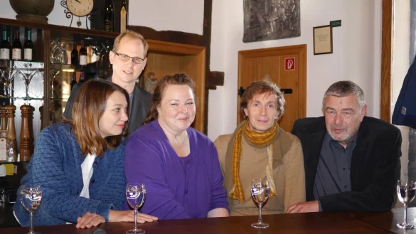 Im Gespr&auml;ch: K&uuml;nstler des Landestheaters reden &uuml;ber den Reiz und Herausforderungen des Rollentauschs auf der B&uuml;hne &ndash; (von lins) Karoline Stegemann, Martin Pfaff, Brigitte Bauma, Ga&euml;tan Chailly und Joachim Ruczynski. - &copy; Thomas Kr&uuml;gler