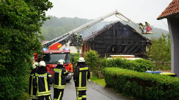 Feuerwehr im Einsatz in Leopoldstal - &copy; Tim Freitag / FREITAG Medien Gruppe