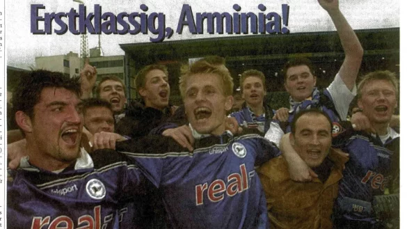 Aufstiegsstimmung bei Armina Bielefeld vor 18 Jahren. - &copy; LZ, 6. Mai 2002