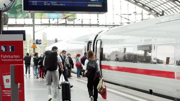 Deutsche Bahn - &copy; Foto: Carsten Koall/dpa