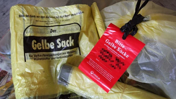 Nachschubproblem: In Bad Salzuflen sind die S&auml;cke knapp geworden &ndash; zumindest in der einzigen Verteilstation. - &copy; Bernhard Preuss