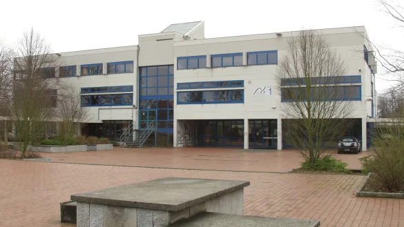 Im kommenden Jahr investiert die Gemeinde über 2 Millionen Euro in die energetische Sanierung der Schulgebäude und ihrer digitalen Ausrüstung. - © Wulf Daneyko