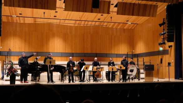 Zur Er&ouml;ffnung des Studienjahres erlebte das Publikum im gut besuchten Konzerthaus den Auftakt zum Festival Giselher Klebe_100. - &copy; Friedrich Wilhelm R&ouml;dding