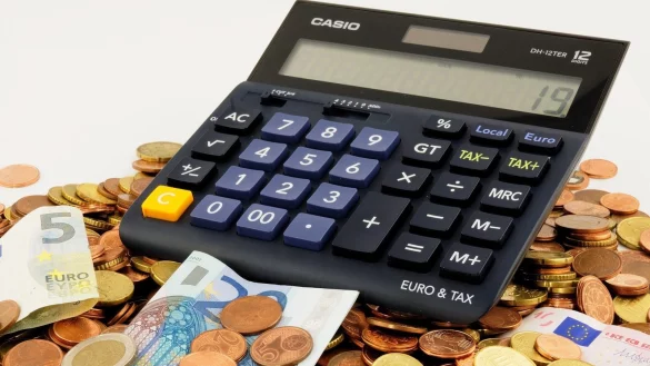 Mehr Sozialausgaben als Steuereinnahmen - der K&auml;mmerer der Stadt Detmold hat nachgerechnet und eine "bedenkliche Entwicklung" ausgemacht. - &copy; Pixabay