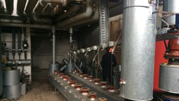 Der Technikraum des verlassenen Klinikums in Dissen. - © Carolin Brokmann