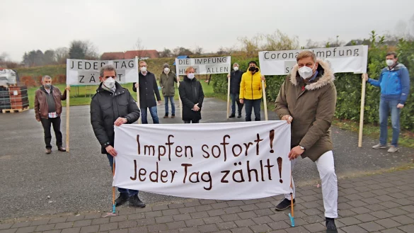 Rund 30 &Auml;rzte aus Bielefeld und Lippe sowie einige Apotheker fordern mit ihrer Unterschrift, dass die Impfungen gegen das Corona-Virus so schnell wie m&ouml;glich beginnen.&nbsp; - &copy; Gunter Held