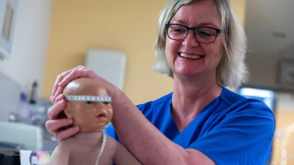 Susann Grabsch ist die leitende Hebamme im Klinikum Lippe. - © Jannik Stodiek
