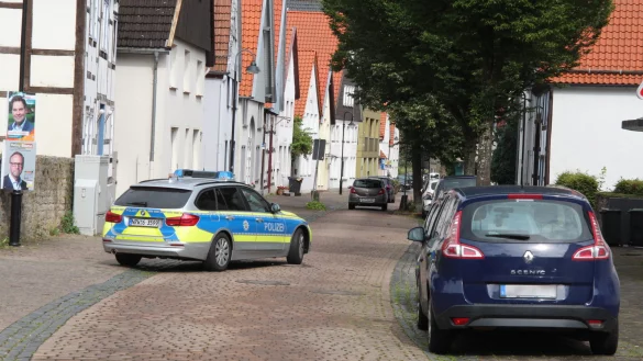 Die Polizei allein kann f&uuml;r Nachtruhe und Ordnung in der Altstadt Horn nicht sorgen. Die Stadt sucht nun Verst&auml;rkung f&uuml;r den Ordnungsdienst, um verst&auml;rkt in den neuralgischen Bereichen patroullieren und bei Fehlverhalten eingreifen zu k&ouml;nnen. - &copy; Dieter Asbrock