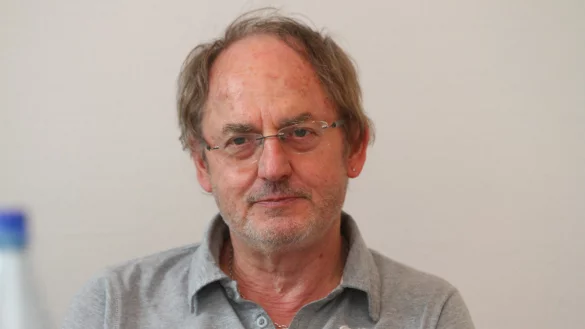 Kennt sich aus: Rolf-Rüdiger "Doc" Rottmann engagiert sich beim TuS Brake - © Archiv: Sebastian Lucas