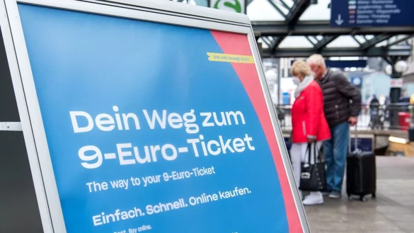 - &copy; Daniel Bockwoldt/dpa