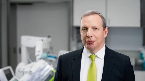 Dr. Johannes Hütte kontert dem Abberufungs-Begehren von SPD und CDU: "Professionalität sieht anders aus.“ - © KLG