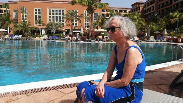 Die Bielefelder Marlis Auracher und ihr Mann d&uuml;rfen die Hotelanlage seit einer Woche nicht verlassen. - &copy; J&uuml;rgen Bierbach