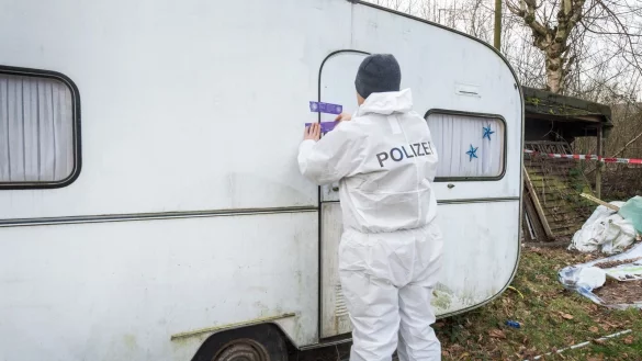 Generalverdacht: Polizeibeamte in ganz Ostwestfalen-Lippe leiden unter den Verfehlungen weniger Kollegen. Aus der Bev&ouml;lkerung schl&auml;gt allen Ordnungsh&uuml;tern viel Hass und Zorn entgegen. - &copy; Ch. Mathiesen