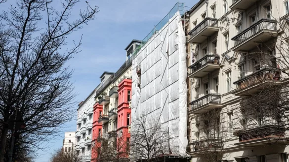 Eigentumswohnungen - &copy; Foto: Jens Kalaene/dpa-Zentralbild/dpa