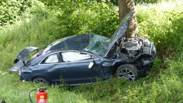 Bei diesem Unfall wurden vier Menschen verletzt. - &copy; Feuerwehr Kalletal