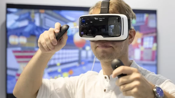 VR One Connect - &copy; Foto: Florian Schuh/dpa-tmn